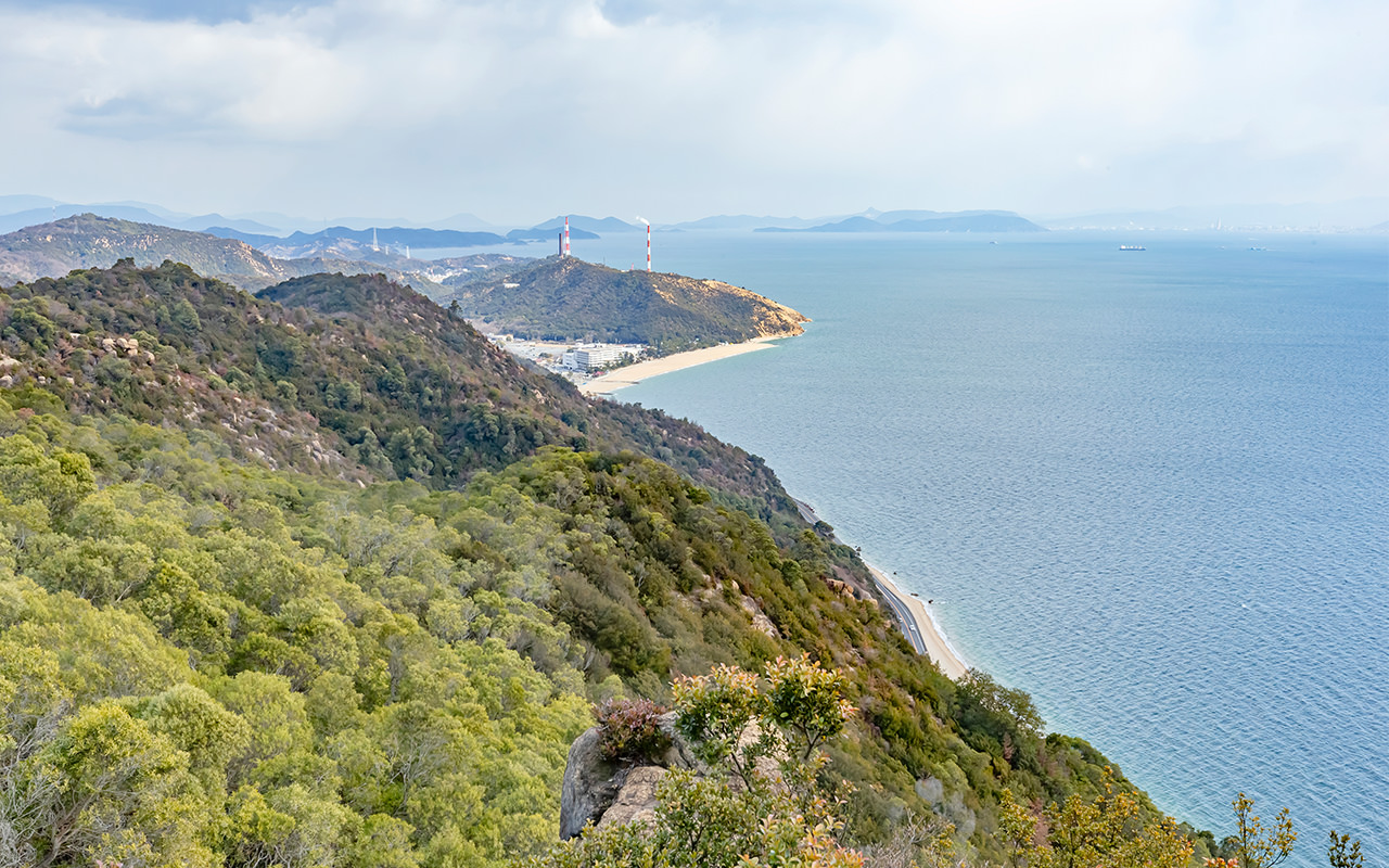 戸内海の島々を一望