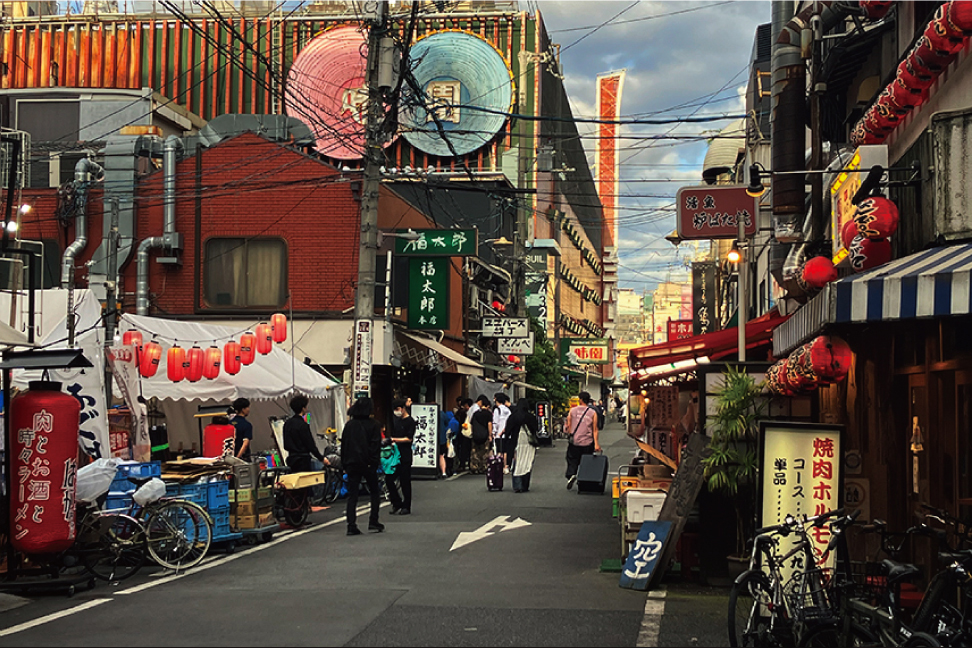 大阪ミナミが誇る、ゴキゲンなカオス街